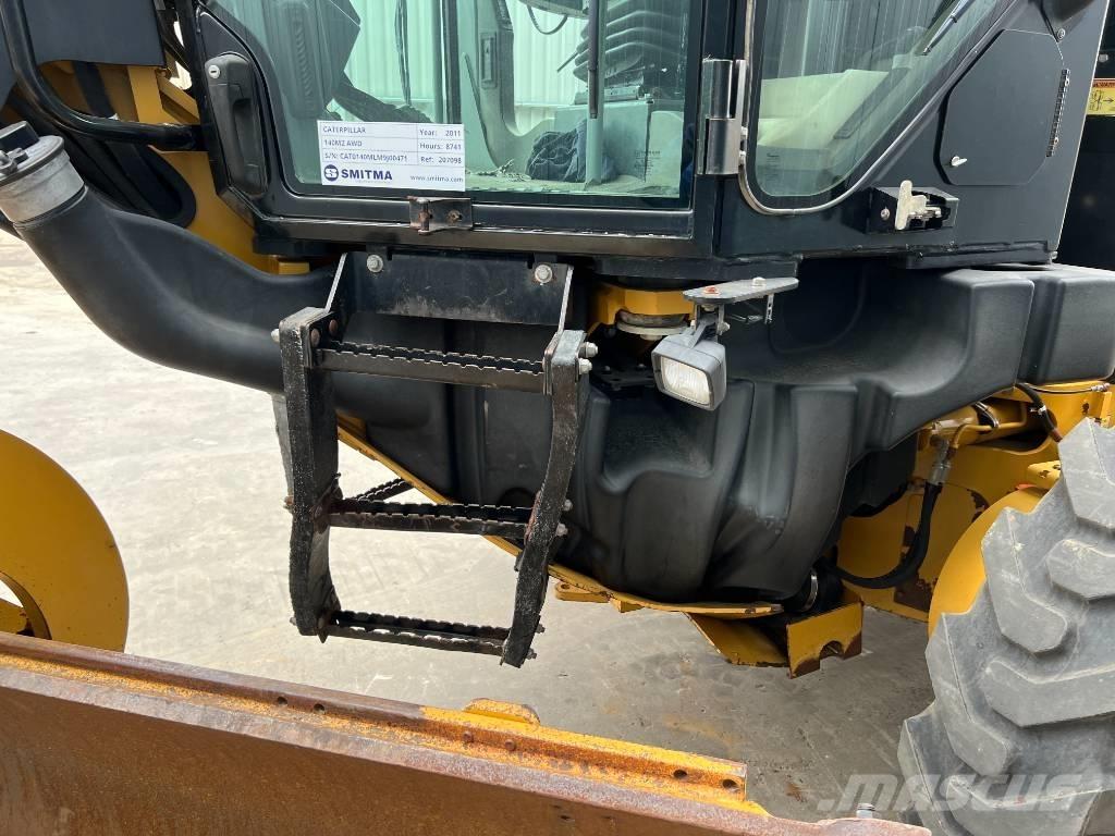 CAT 140M2 AWD معدات تمهيد الطرق