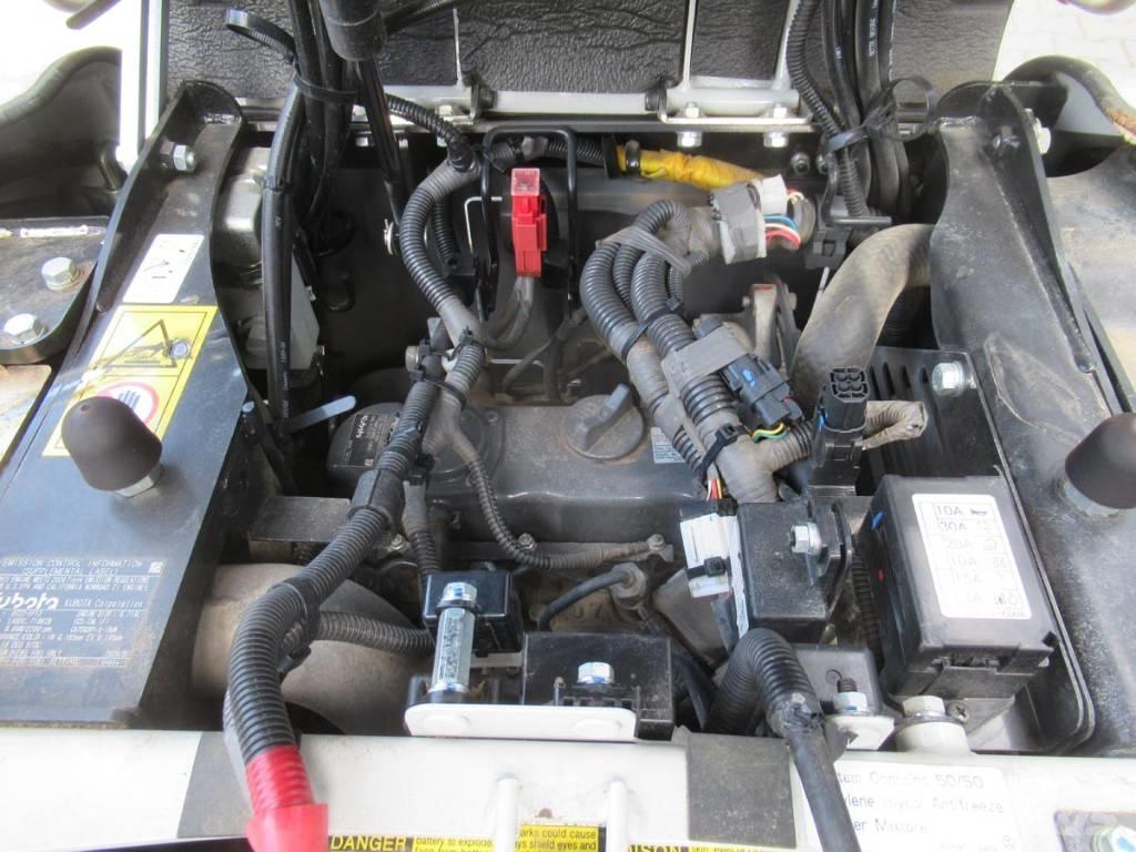 Takeuchi TB 210 R حفارات صغيرة أقل من 7 طن (حفارات صغيرة)