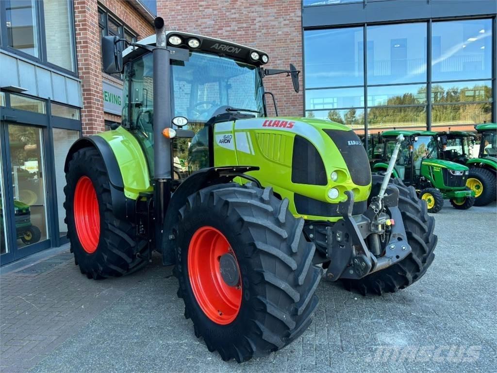 CLAAS Arion 640 الجرارات
