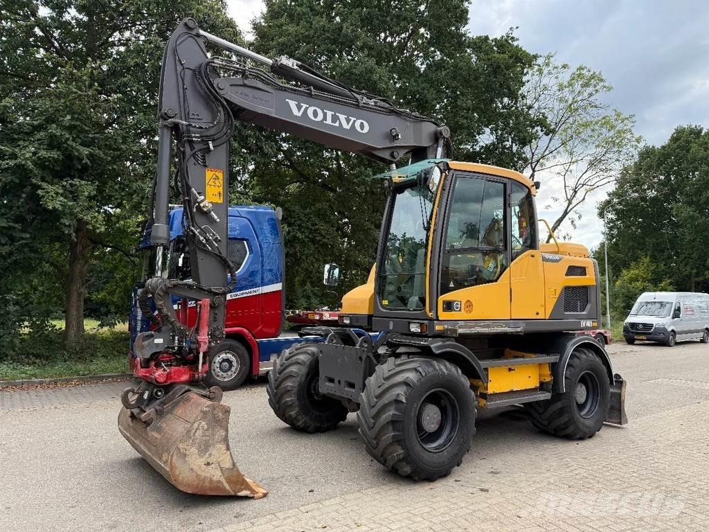 Volvo EW140D حفارات بعجل