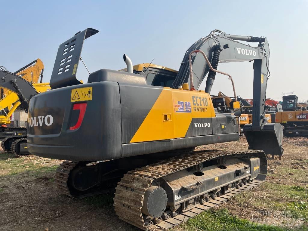 Volvo EC 210 حفارات زحافة