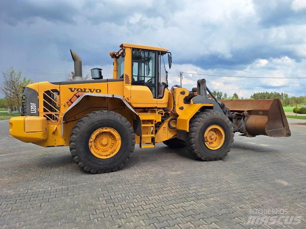 Volvo L 120 F لوادر بعجل
