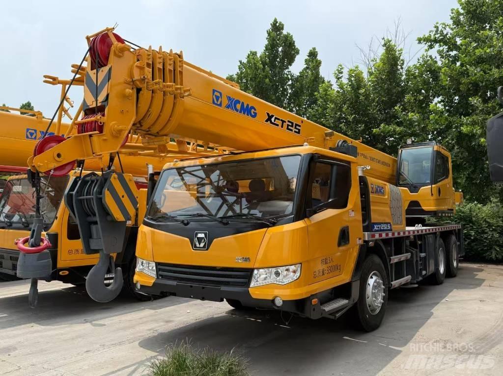 XCMG QY 25 K رافعات صالحة لكل أنواع الطرق