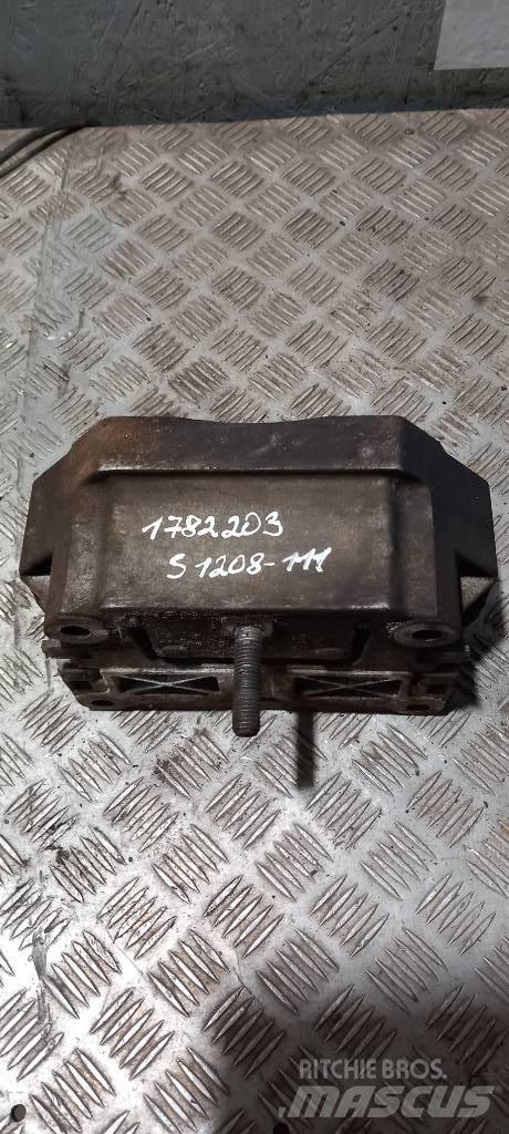 Scania 94 D.    1782203 محركات