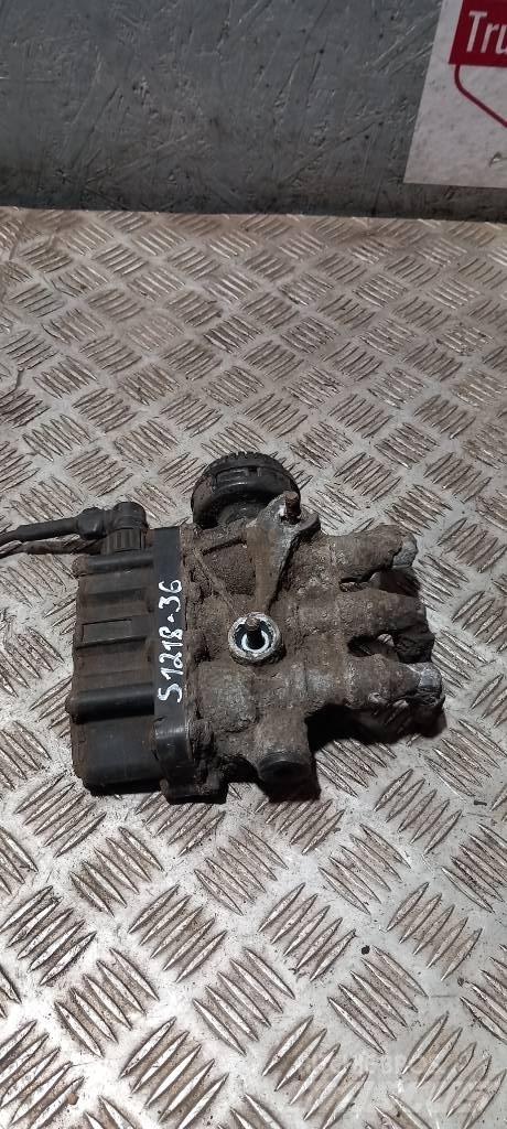 Scania R 440    2084509 مكابح