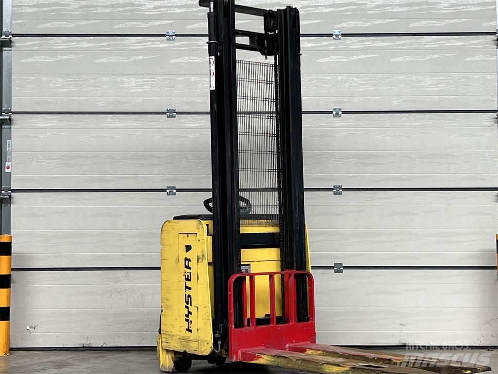 Hyster S1.6AC معدات التكديس الجوالة
