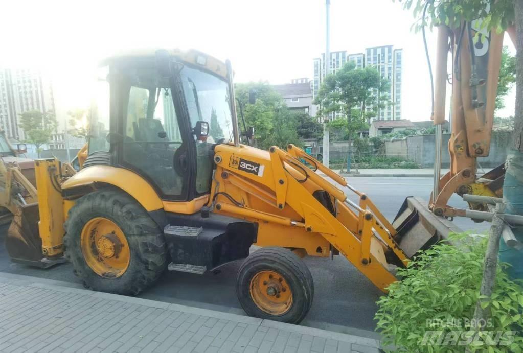 JCB 3 CX لوادر ذات جرافات عكسية