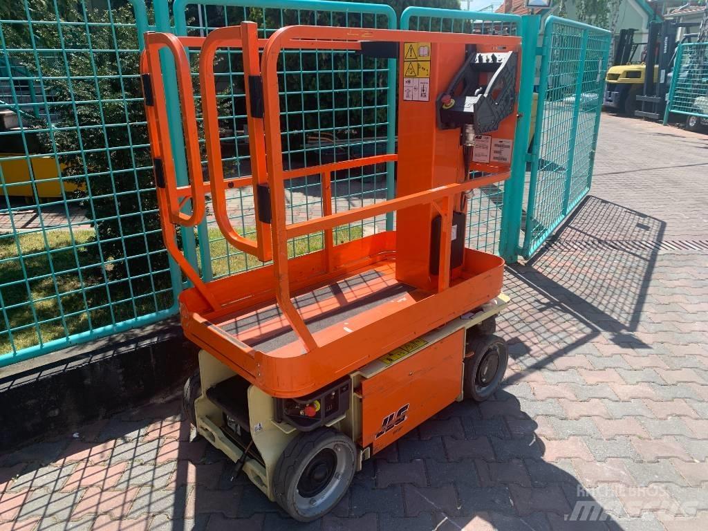 JLG 1230ES      V-3373 رافعات السارية الرأسية