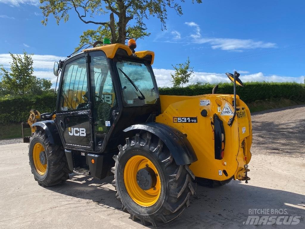 JCB 531-70 مناولات متداخلة