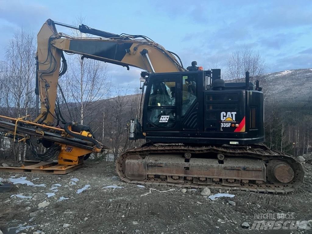 CAT 335 F L CR معدات الثقب السطحي