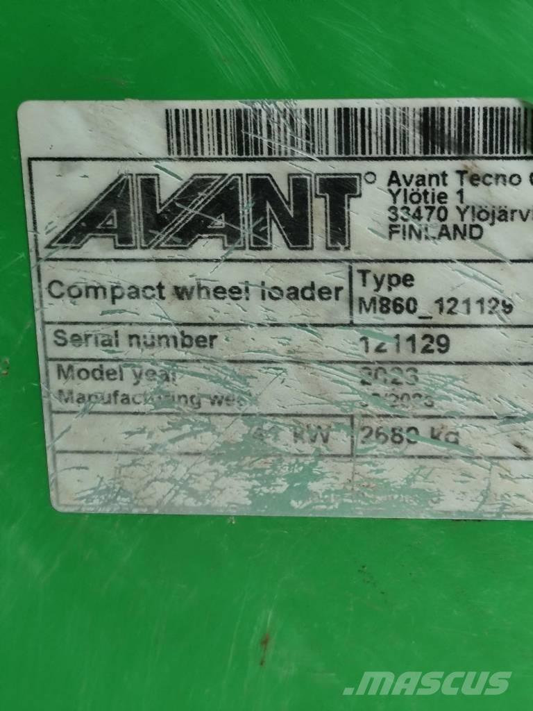 Avant 860 i لوادر متعددة الأغراض