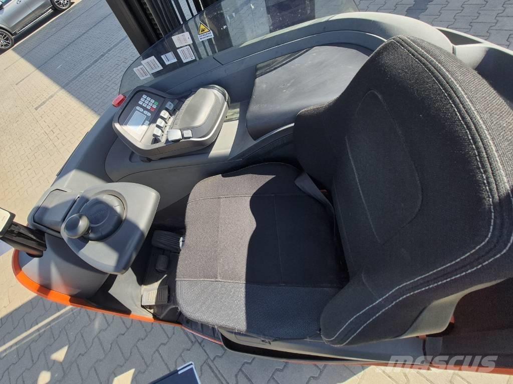 Toyota RRE160H شاحنة مناولة