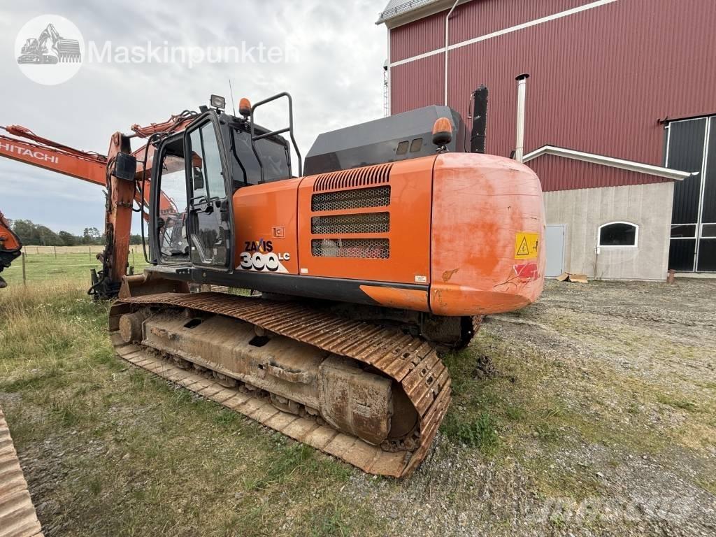 Hitachi ZX 300 LC-6 حفارات زحافة