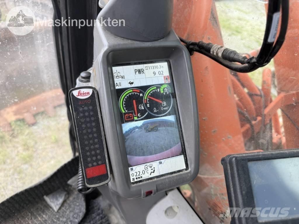 Hitachi ZX 300 LC-6 حفارات زحافة