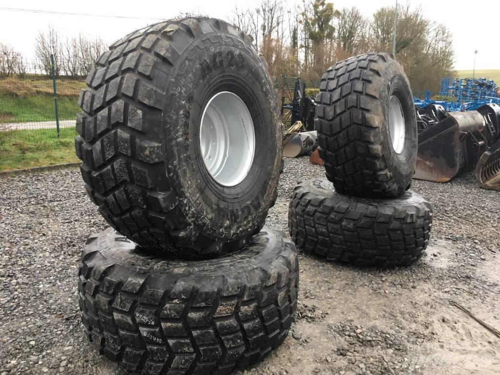  MAGNA TYRES 24R20.5 الإطارات والعجلات والحافات