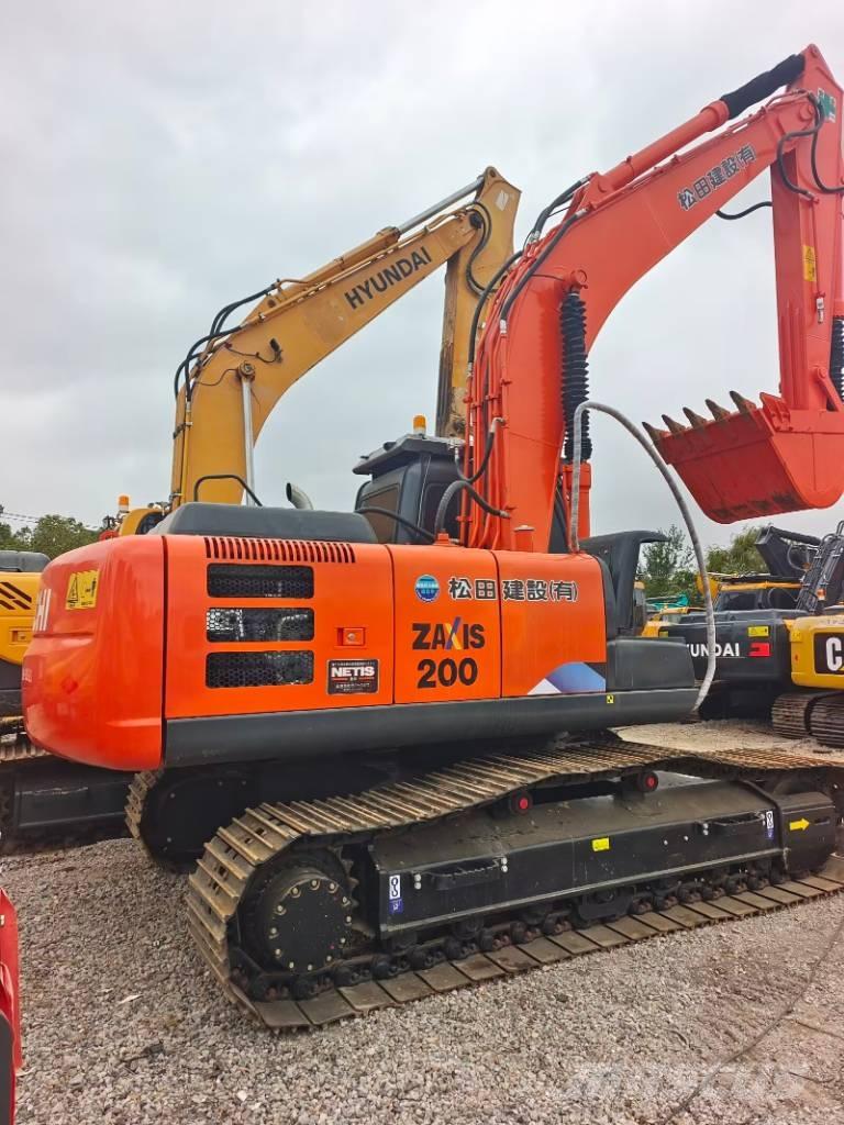 Hitachi ZAXIS 200-3 حفارات زحافة