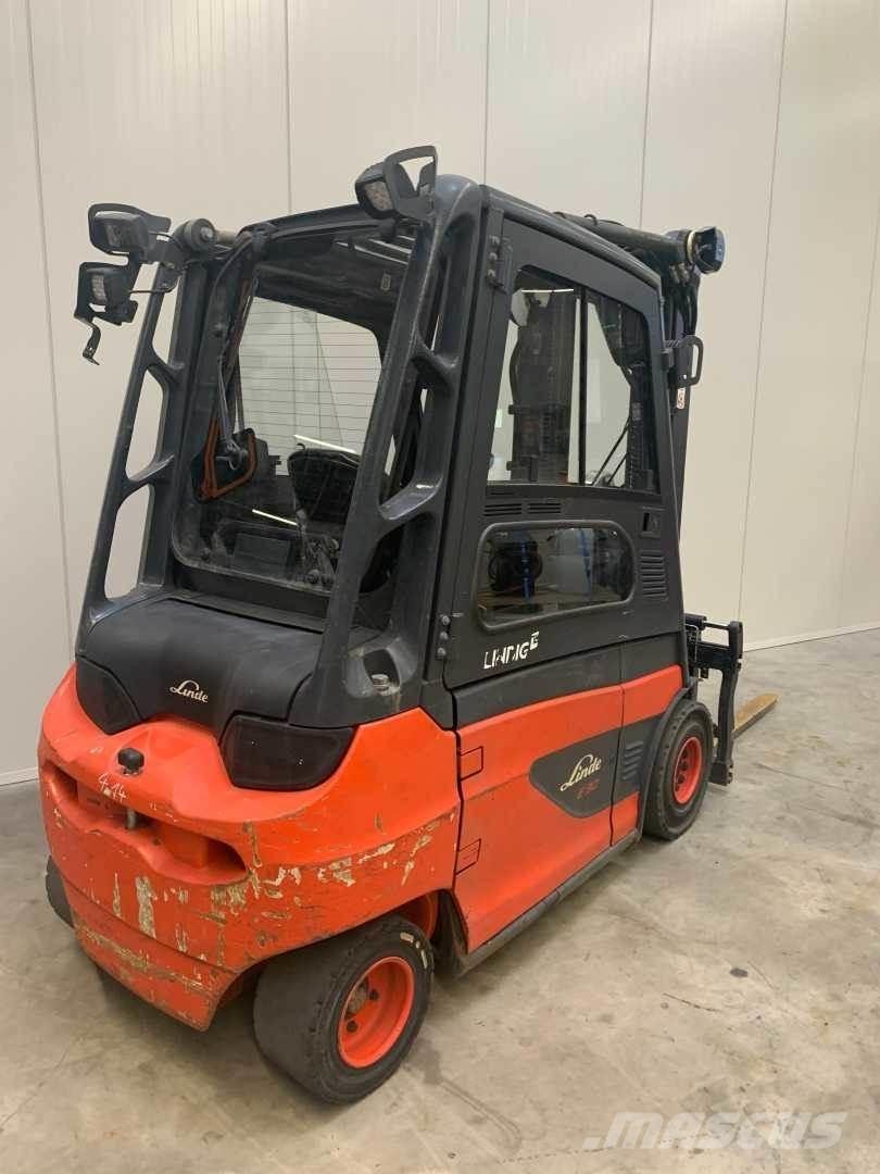 Linde E30 شاحنات ذات رافعات شوكية تعمل بالكهرباء