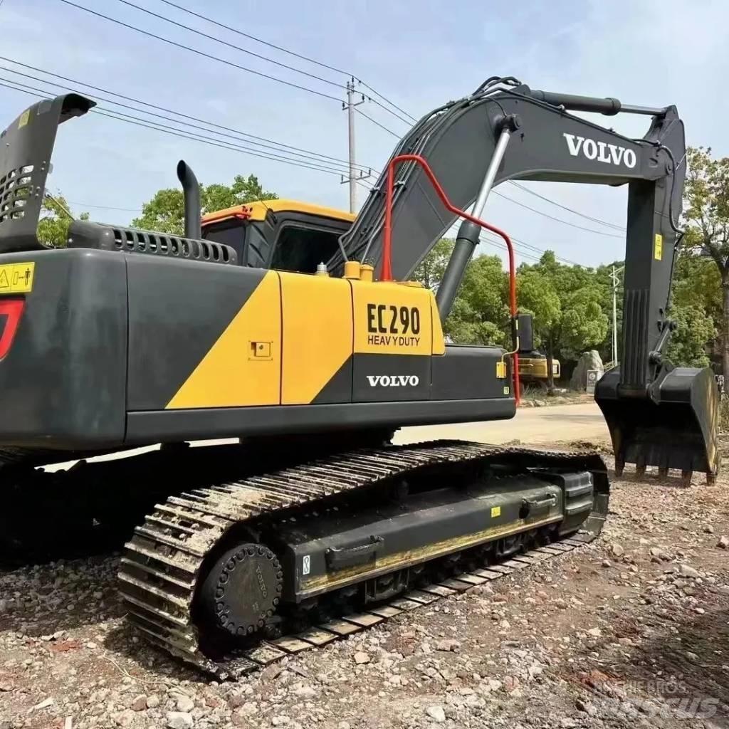 Volvo EC 290 B LC حفارات زحافة