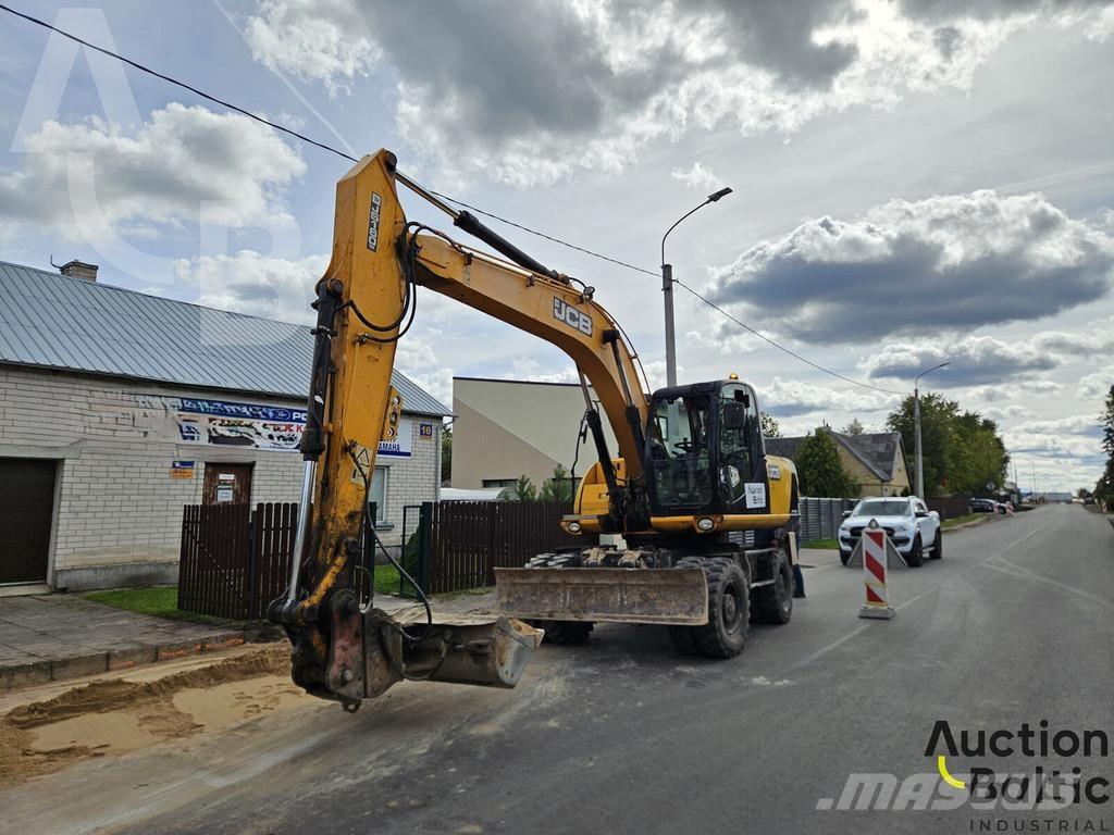 JCB JS 160 W حفارات بعجل