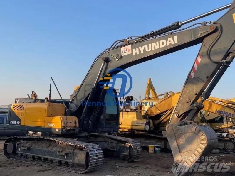 Hyundai 225VS حفارات زحافة