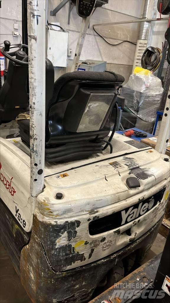 Yale ERP 20 VT شاحنات ذات رافعات شوكية تعمل بالكهرباء