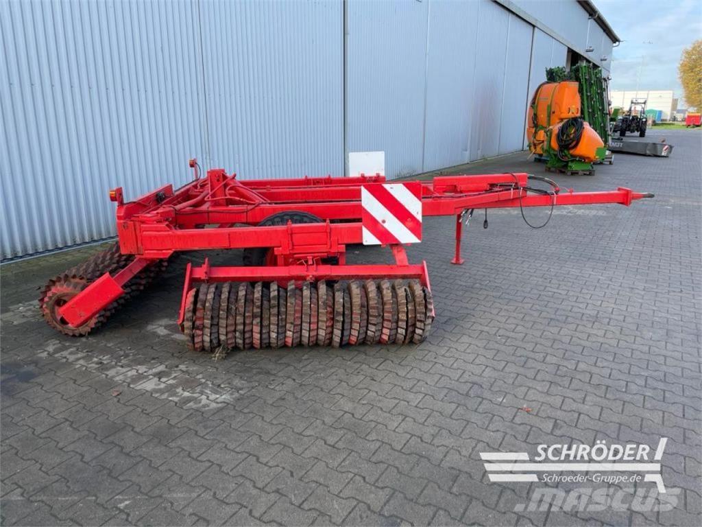  6,00 M WIESENWALZE معدات أخرى لحصاد العلف