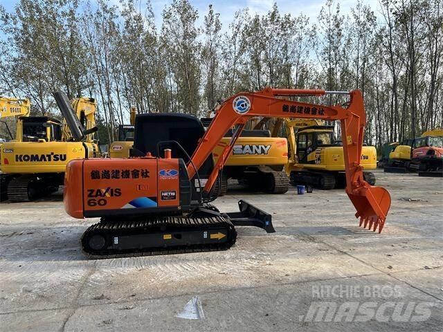 Hitachi ZX 60 حفارات زحافة