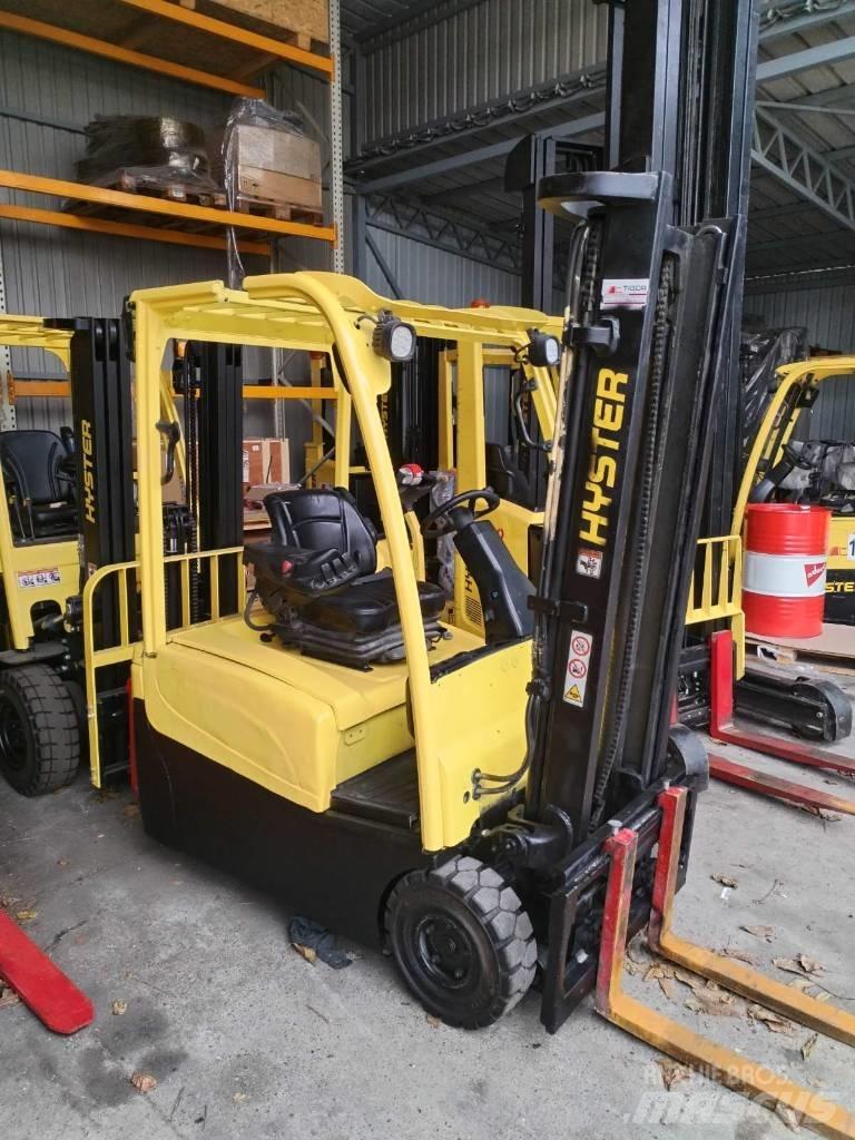 Hyster J 1.60 XNT شاحنات ذات رافعات شوكية تعمل بالكهرباء