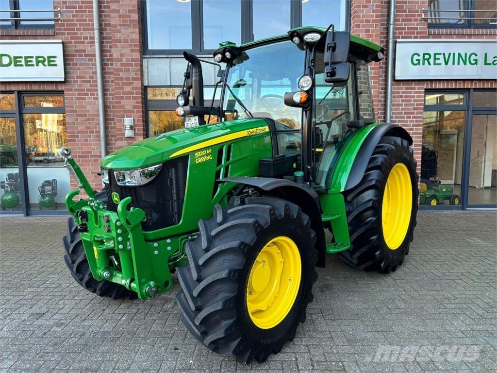 John Deere 5120M الجرارات