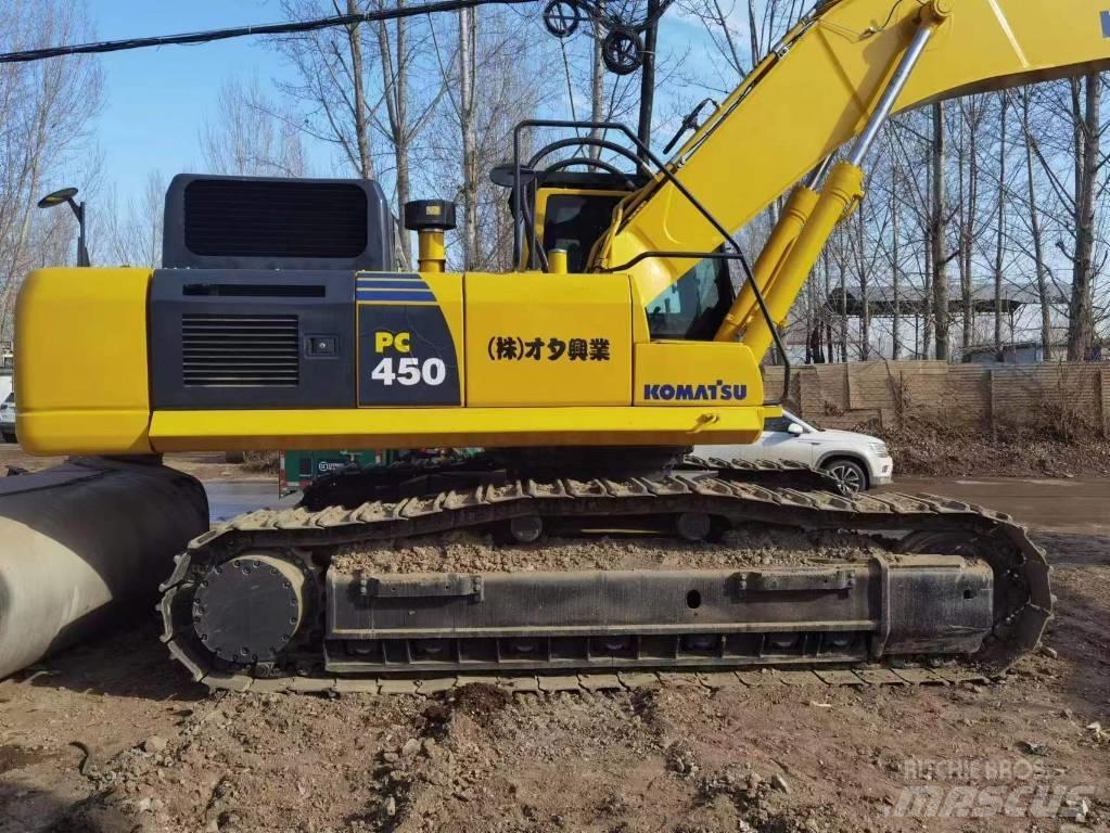 Komatsu PC 450-8 حفارات زحافة