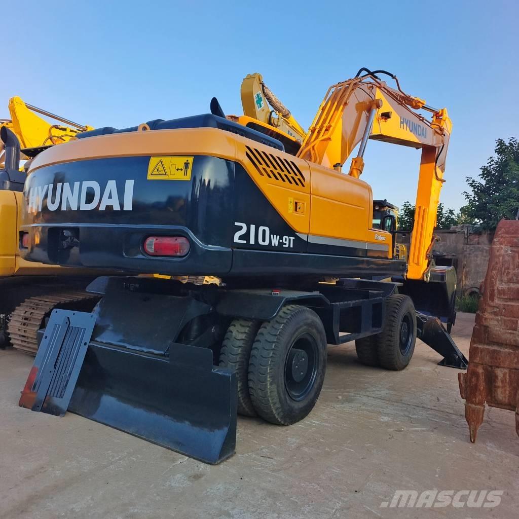 Hyundai 220LC-9T حفارات زحافة