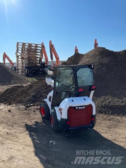 Bobcat L28 لوادر بعجل