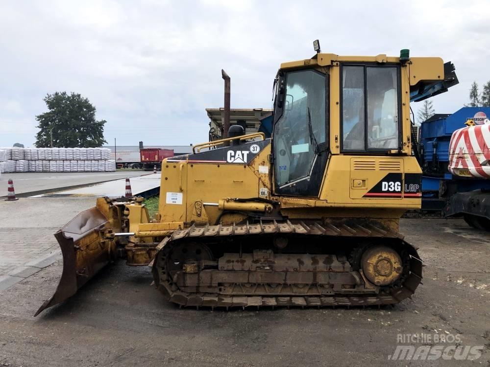 CAT D 3 G LGP بلدوزرات مجنزرة