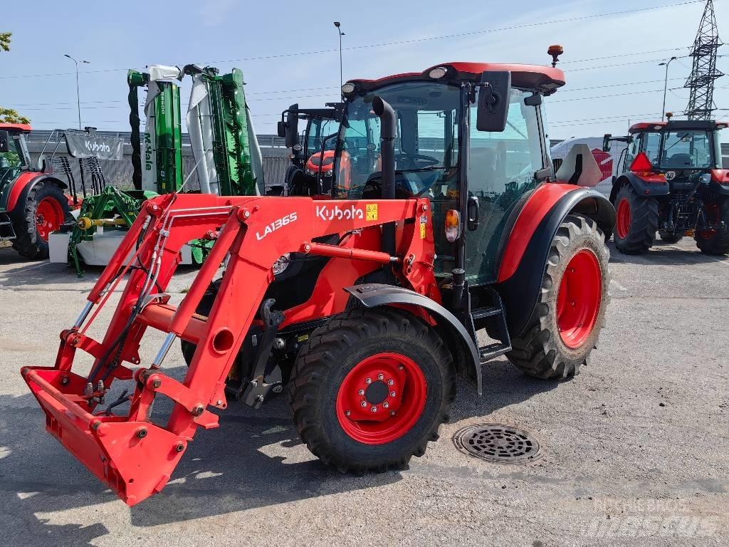 Kubota M 4073 الجرارات