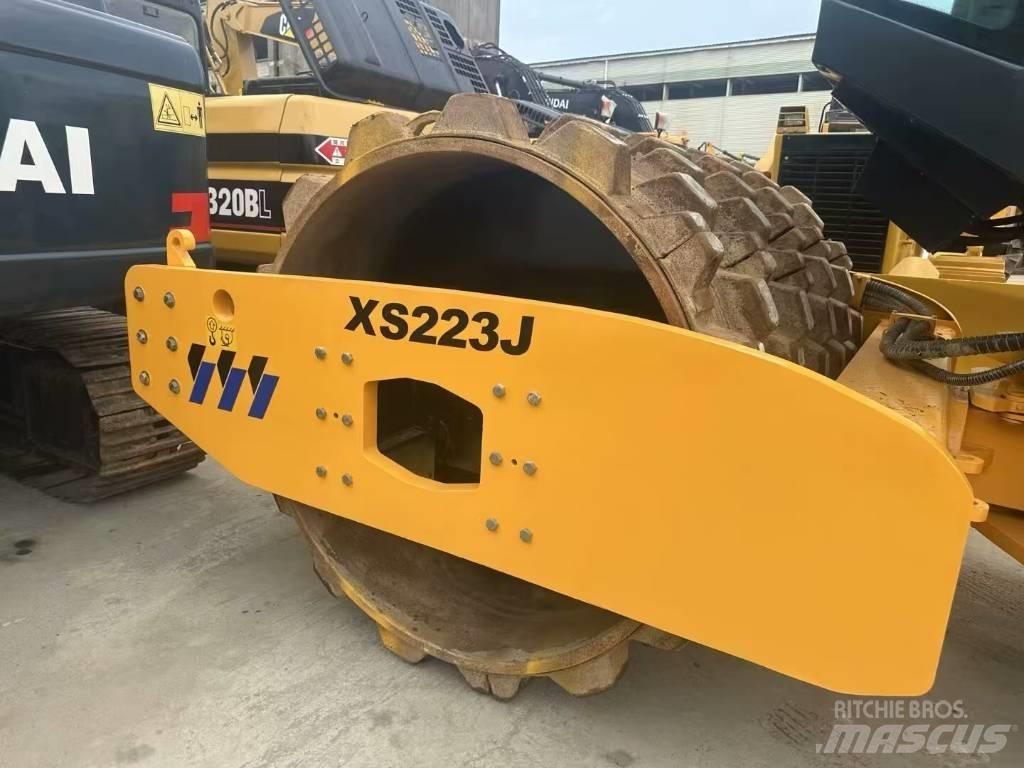 XCMG XS 223 J مداحل أحادية الأسطوانة