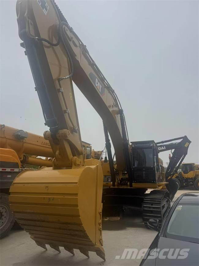 CAT 349 D L حفارات زحافة