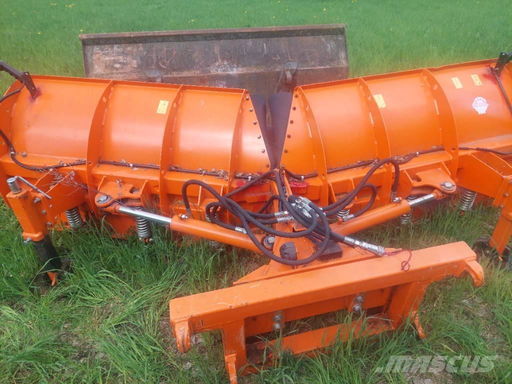 Pomarol Nivelaura حراثات ونصول الجليد