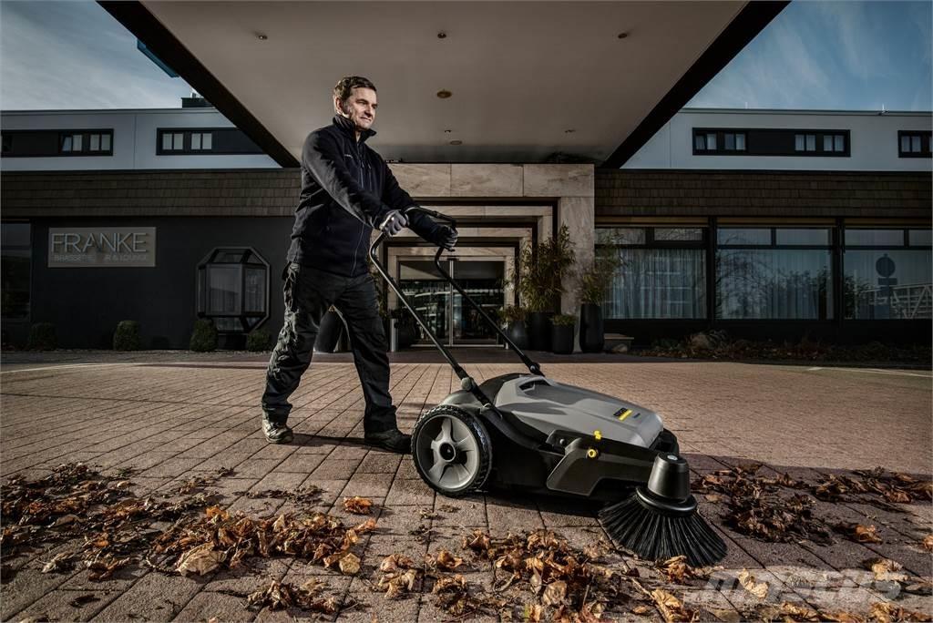 Kärcher KM 70/15 C كناسات