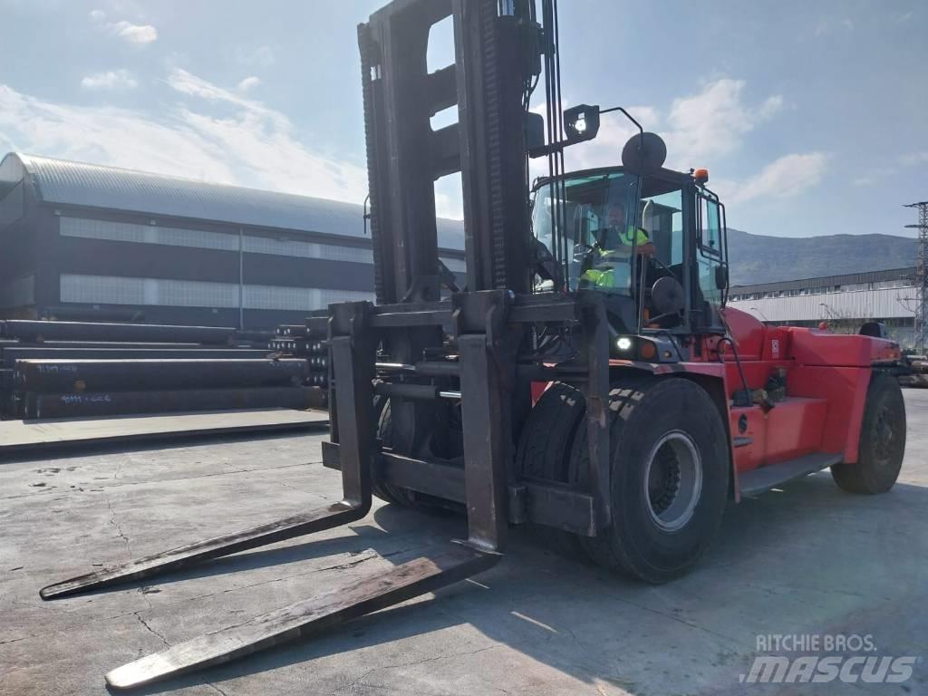 Kalmar DCG330-12 شاحنات الديزل