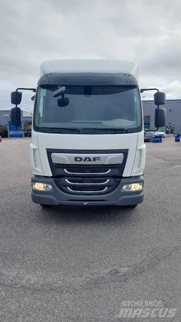 DAF LF 260 16 tn شاحنات بمقصورة وهيكل