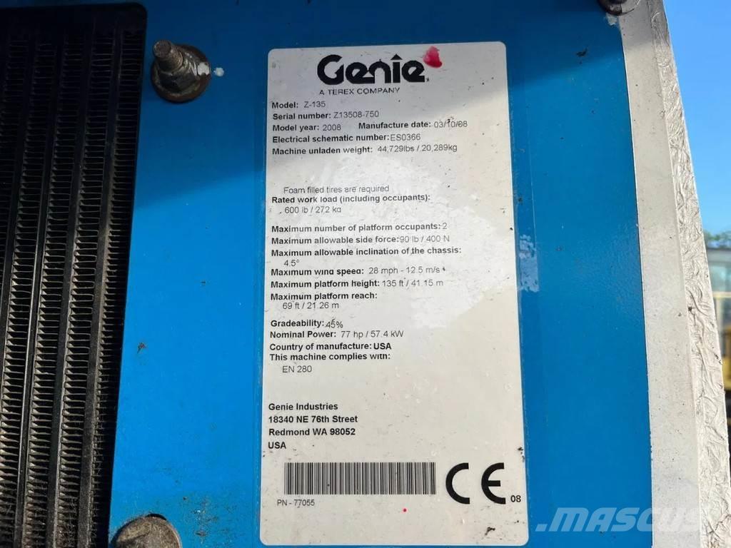 Genie Z-135 رافعات سلة مفصلية