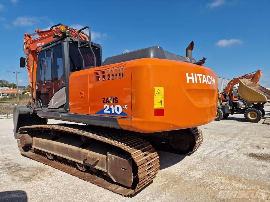 Hitachi ZX 210 LC-6 حفارات زحافة