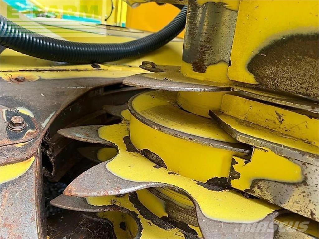 Kemper 490 plus ملحقات الحصادات