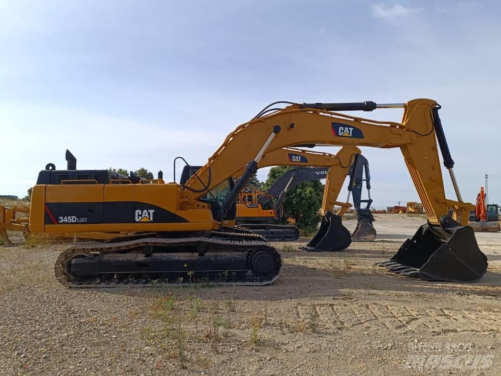 CAT 345 D L ME حفارات زحافة