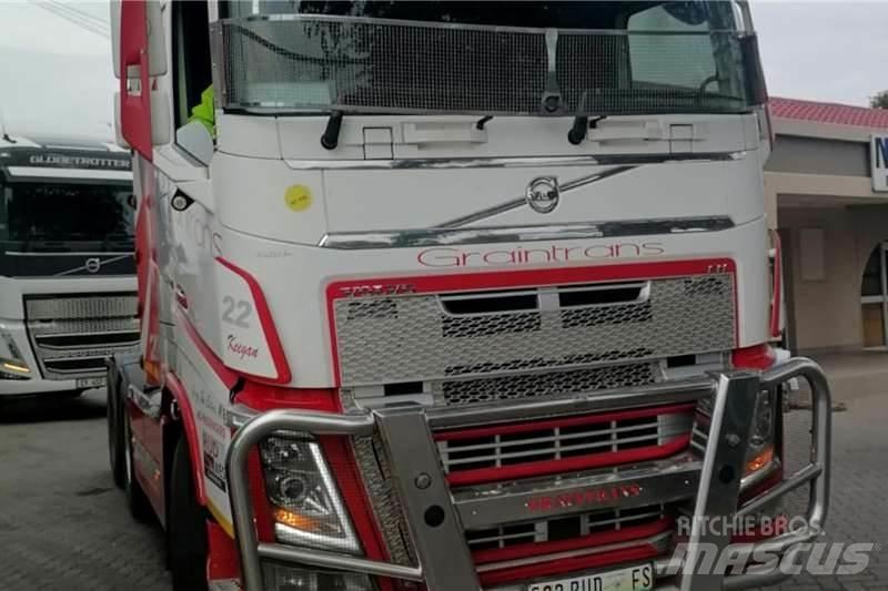 Volvo FH 480 شاحنات أخرى