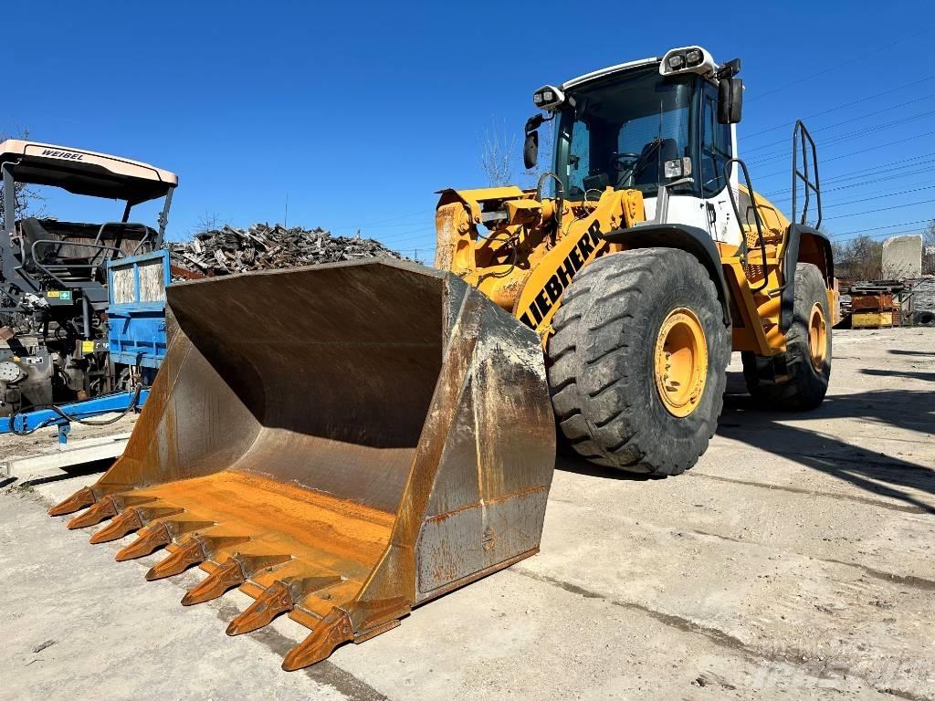 Liebherr L 550 لوادر بعجل