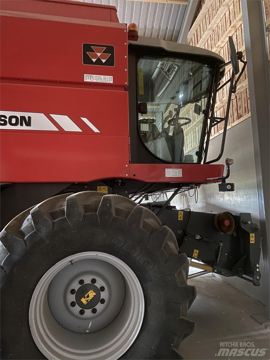 Massey Ferguson 7244 حصادات