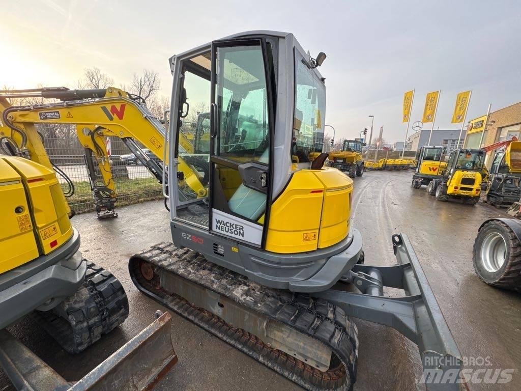 Wacker Neuson EZ50 حفارات زحافة