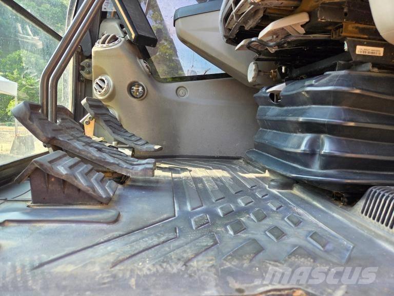 Volvo EC 300 EL حفارات زحافة