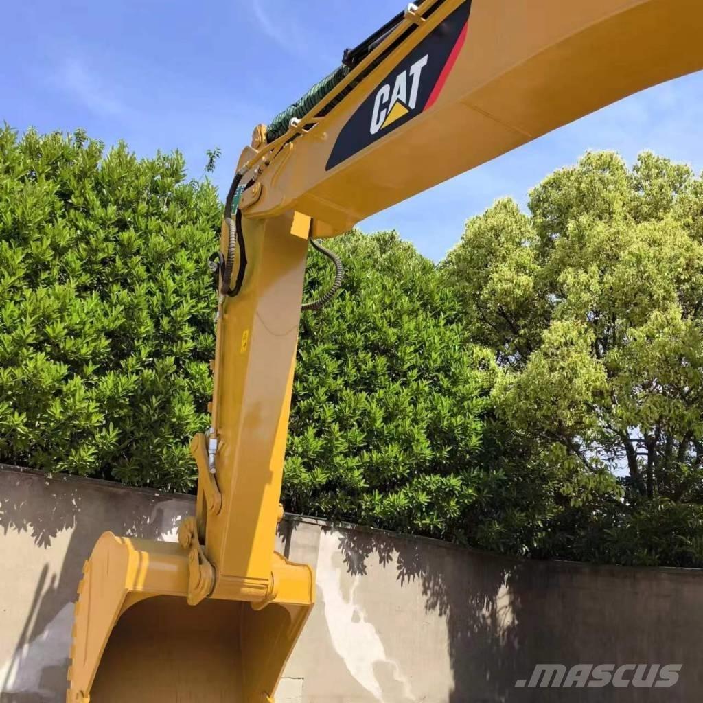 CAT 336 D حفارات زحافة